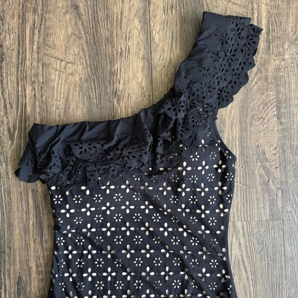 J. Crew Scalloped Ruffle One-Shoulder One Piece Swimsuit in Black 10 - Picture 3 of 9